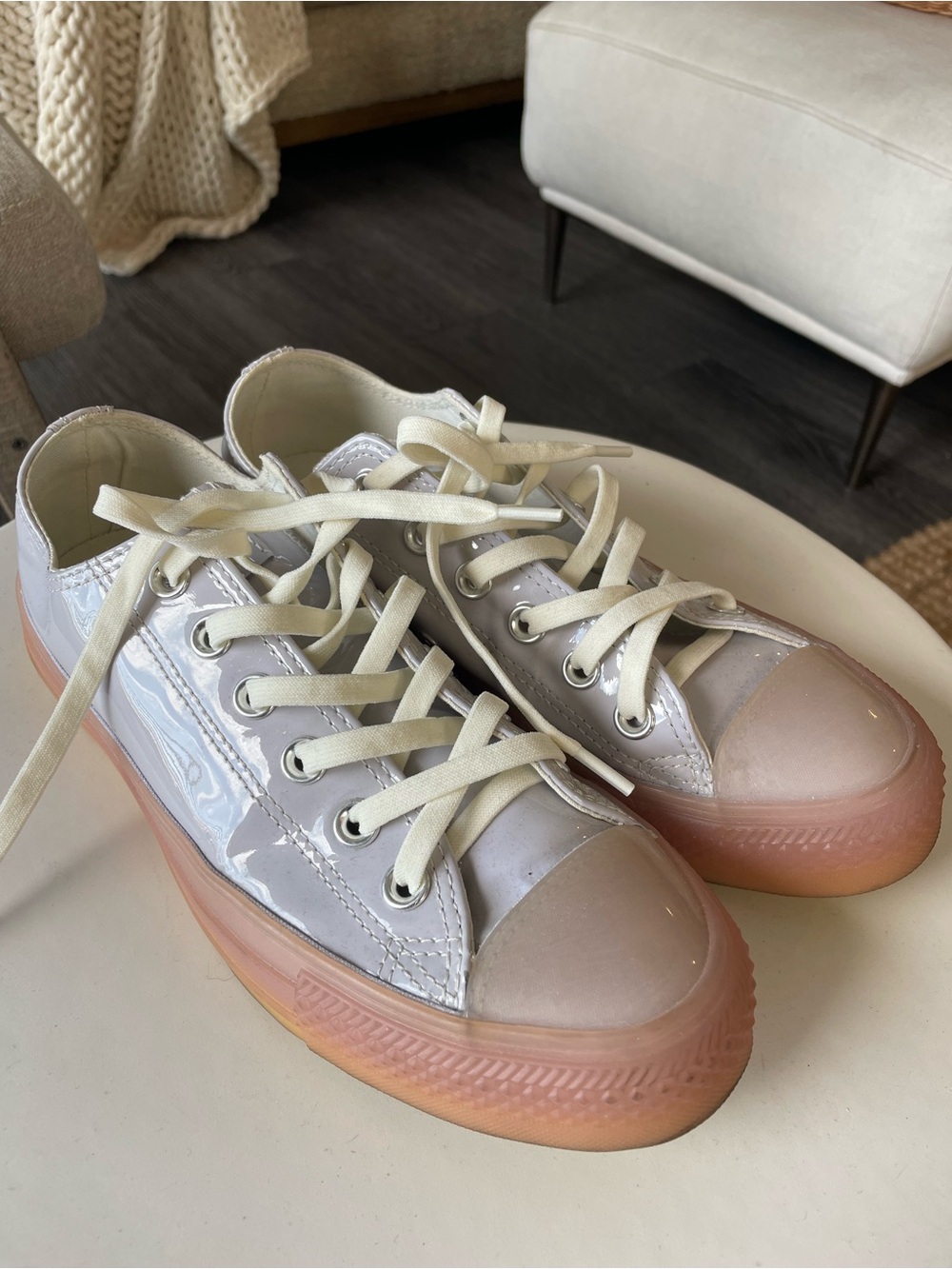 Classic Converse Low-Top Sneakers in Iridescent purple with Pink Gum Sole